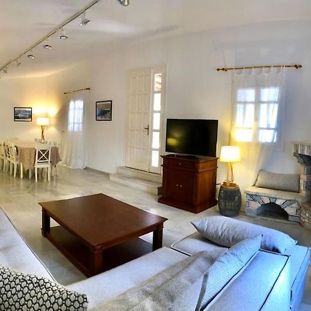 Villa Artemis In Small Kounoupi Porto Heli Exterior foto